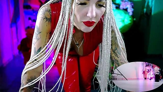 Snapshot of MonicaMaxwel chatting on 12-04-25, 10:46 MonicaMaxwel online show from 12-04-25, 10:46