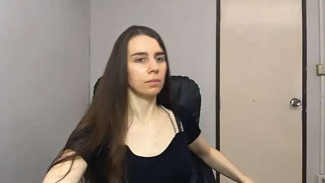 SassyJessi online show from 10-28-25, 04:05