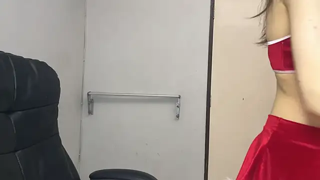 SassyJessi online show from 12-22-25, 04:09