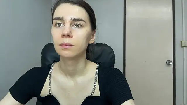 Snapshot of SassyJessi chatting on 06-03-26, 04:15 SassyJessi online show from 06-03-26, 04:15