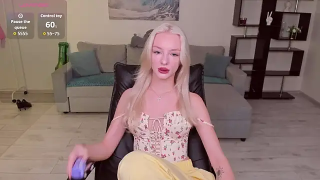 AleksaBlonde online show from 09-30-25, 11:37