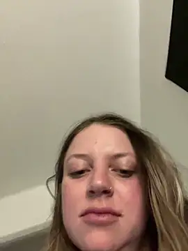 Snapshot of molly_witha_chance chatting on 02-06-25, 10:21 molly witha chance online show from 02-06-25, 10:21