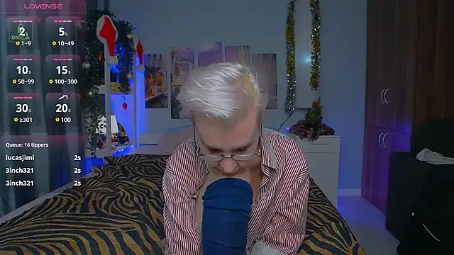 HelgaHimmell online show from 12-27-24, 01:53