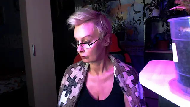 HelgaHimmell online show from 04-05-26, 04:48