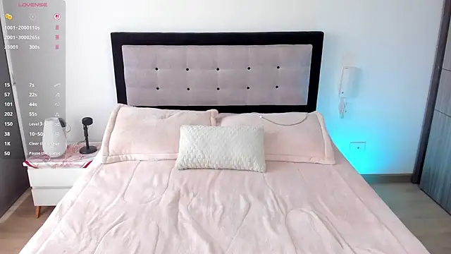 veronica taylor1 online show from 03-09-25, 04:33