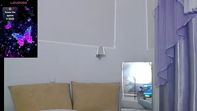 MonicaMelano online show from 01-15-25, 04:54