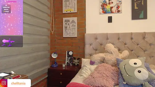 Snapshot of chell_gh chatting on 09-18-25, 07:49 chell gh online show from 09-18-25, 07:49