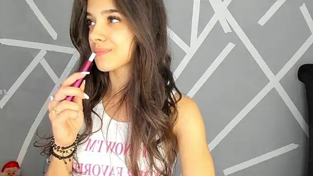 Snapshot of BabyAylin chatting on 12-30-24, 07:15 BabyAylin online show from 12-30-24, 07:15