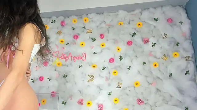 Snapshot of BabyAylin chatting on 03-19-25, 02:13 BabyAylin online show from 03-19-25, 02:13