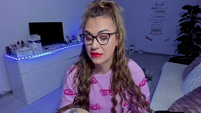 GlossyDiamondX online show from 01-11-25, 05:20