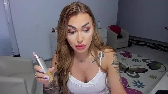 GlossyDiamondX online show from 02-12-25, 05:47