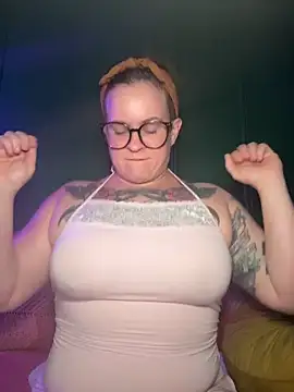 quinnmariexo online show from 06-07-26, 04:05