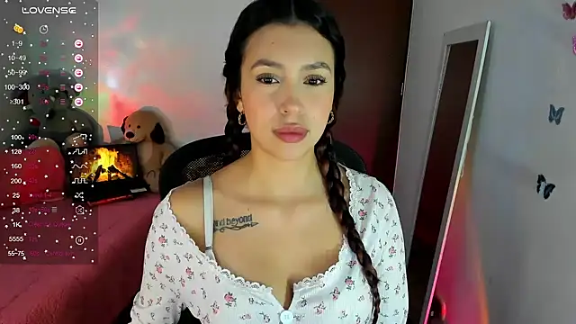 Snapshot of youpinkgirl_ chatting on 01-11-25, 01:06 youpinkgirl  online show from 01-11-25, 01:06