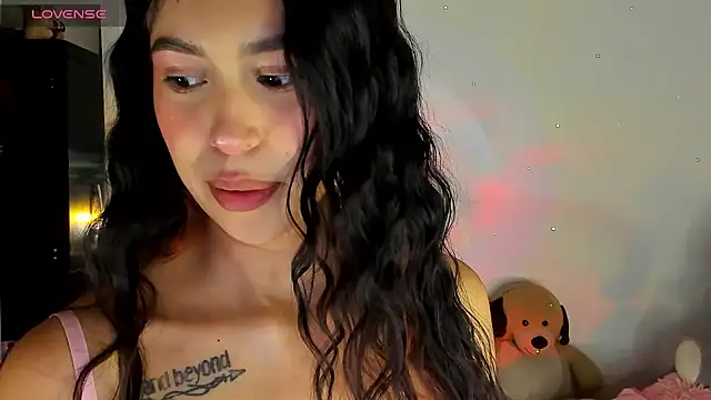 Snapshot of youpinkgirl_ chatting on 01-22-25, 01:42 youpinkgirl  online show from 01-22-25, 01:42