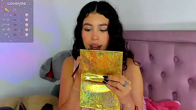 Snapshot of youpinkgirl_ chatting on 01-30-25, 05:30 youpinkgirl  online show from 01-30-25, 05:30