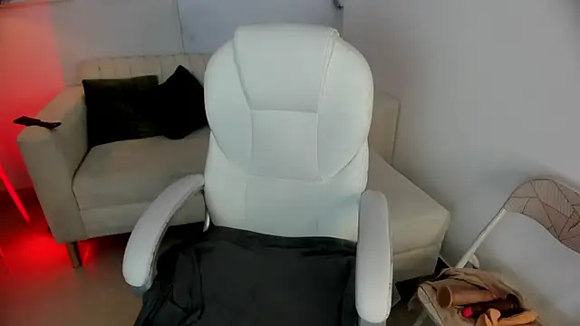 Snapshot of youpinkgirl_ chatting on 09-11-25, 08:20 youpinkgirl  online show from 09-11-25, 08:20