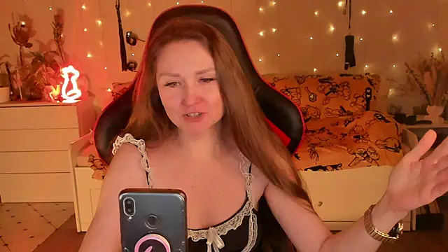 Snapshot of desperatehousewife__ chatting on 11-08-25, 06:07 desperatehousewife online show from 11-08-25, 06:07