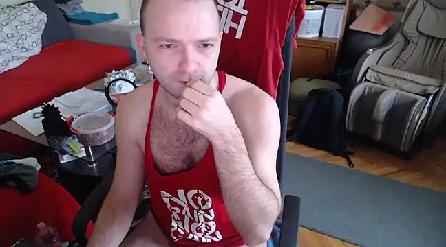 Snapshot of RealManHaveHairy chatting on 02-05-25, 02:05 RealManHaveHairy online show from 02-05-25, 02:05