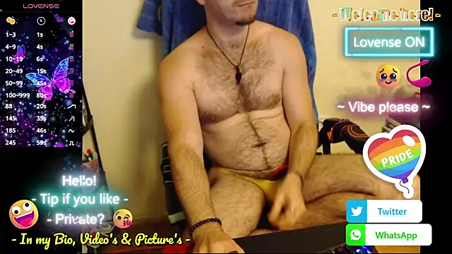 Snapshot of RealManHaveHairy chatting on 10-14-25, 04:08 RealManHaveHairy online show from 10-14-25, 04:08