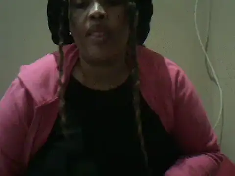 Snapshot of SexxyBoob chatting on 06-09-26, 09:37 SexxyBoob online show from 06-09-26, 09:37
