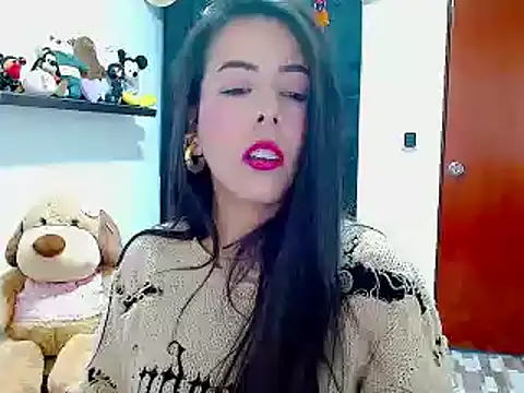 Snapshot of ella_peck chatting on 12-16-24, 10:24 ella peck online show from 12-16-24, 10:24