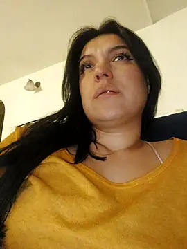 Snapshot of Sophie-hatter chatting on 01-04-25, 02:03 Sophie-hatter online show from 01-04-25, 02:03