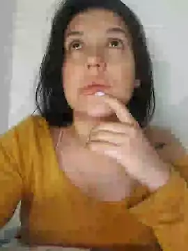 Snapshot of Sophie-hatter chatting on 01-04-25, 09:10 Sophie-hatter online show from 01-04-25, 09:10