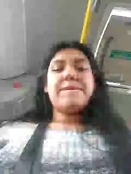 Snapshot of Sophie-hatter chatting on 01-10-25, 09:20 Sophie-hatter online show from 01-10-25, 09:20