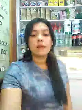 Snapshot of Sophie-hatter chatting on 01-13-25, 02:11 Sophie-hatter online show from 01-13-25, 02:11