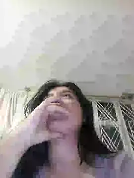 Snapshot of Sophie-hatter chatting on 01-14-25, 11:48 Sophie-hatter online show from 01-14-25, 11:48