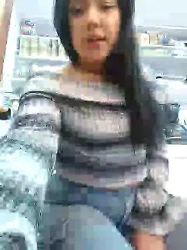 Snapshot of Sophie-hatter chatting on 01-17-25, 02:50 Sophie-hatter online show from 01-17-25, 02:50