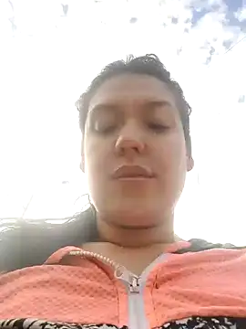 Snapshot of Sophie-hatter chatting on 01-23-25, 12:52 Sophie-hatter online show from 01-23-25, 12:52