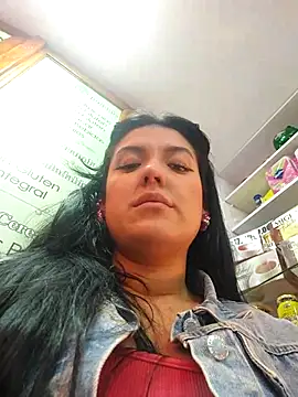 Snapshot of Sophie-hatter chatting on 02-26-25, 07:27 Sophie-hatter online show from 02-26-25, 07:27