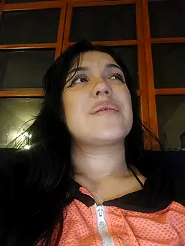 Snapshot of Sophie-hatter chatting on 02-28-25, 01:15 Sophie-hatter online show from 02-28-25, 01:15