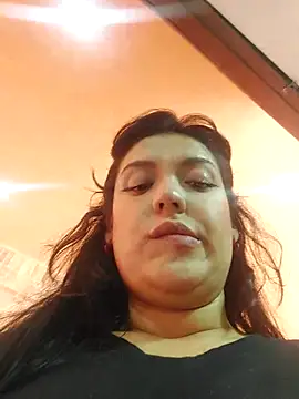 Snapshot of Sophie-hatter chatting on 02-28-25, 01:58 Sophie-hatter online show from 02-28-25, 01:58