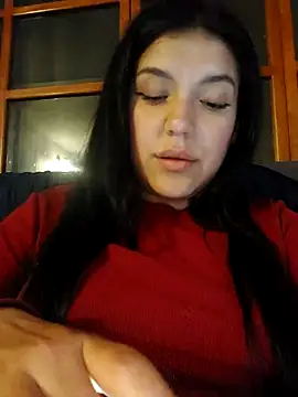 Snapshot of Sophie-hatter chatting on 03-08-25, 02:12 Sophie-hatter online show from 03-08-25, 02:12