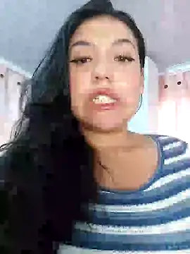 Snapshot of Sophie-hatter chatting on 10-23-25, 03:00 Sophie-hatter online show from 10-23-25, 03:00