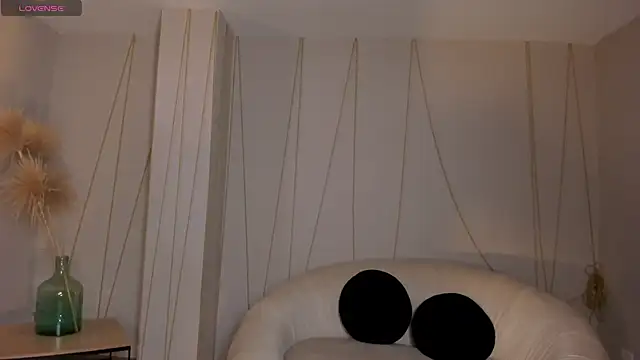 Snapshot of MollySundersX chatting on 02-20-25, 08:03 MollySundersX online show from 02-20-25, 08:03