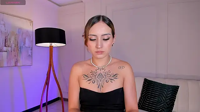 Snapshot of MollySundersX chatting on 03-08-25, 08:57 MollySundersX online show from 03-08-25, 08:57