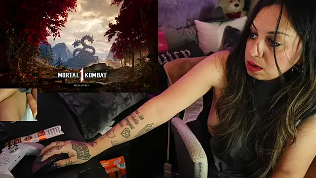 Snapshot of IndiaBlaze chatting on 09-28-25, 03:12 IndiaBlaze online show from 09-28-25, 03:12