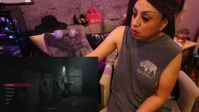 Snapshot of IndiaBlaze chatting on 10-17-25, 02:15 IndiaBlaze online show from 10-17-25, 02:15