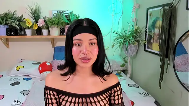 Snapshot of MiaaRose chatting on 09-27-25, 08:58 MiaaRose online show from 09-27-25, 08:58