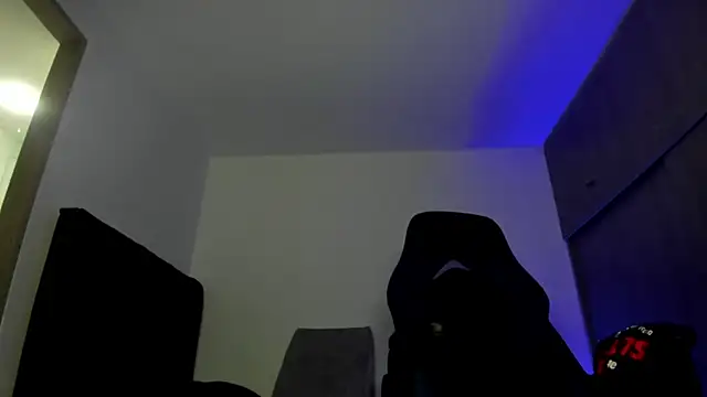 male pussy online show from 11-06-25, 02:56