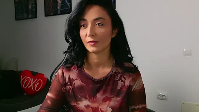 Snapshot of KatherineRyder chatting on 10-01-25, 04:57 KatherineRyder online show from 10-01-25, 04:57