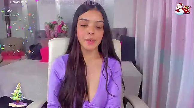 Snapshot of shelby_carson chatting on 12-12-24, 10:09 shelby carson online show from 12-12-24, 10:09