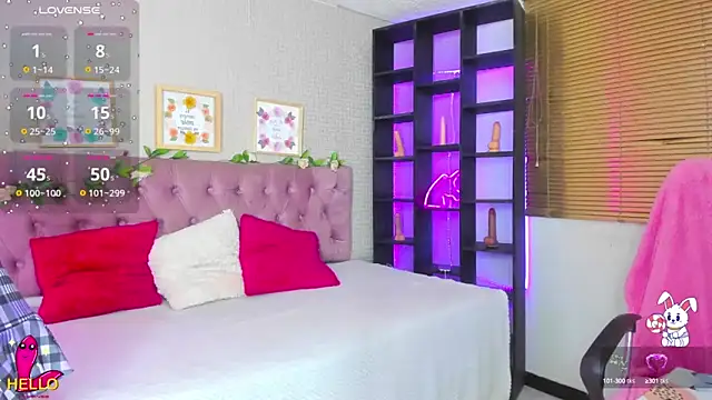 Snapshot of shelby_carson chatting on 09-27-25, 01:27 shelby carson online show from 09-27-25, 01:27