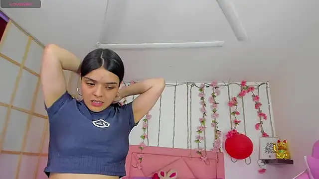 Snapshot of shelby_carson chatting on 10-28-25, 01:20 shelby carson online show from 10-28-25, 01:20