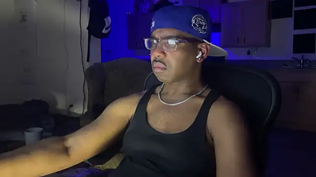 Snapshot of Southernfuckery chatting on 02-14-26, 07:16 Southernfuckery online show from 02-14-26, 07:16