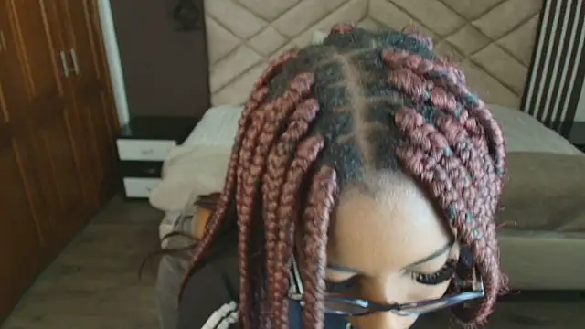 Snapshot of Raquel_jones chatting on 02-12-25, 11:40 Raquel jones online show from 02-12-25, 11:40