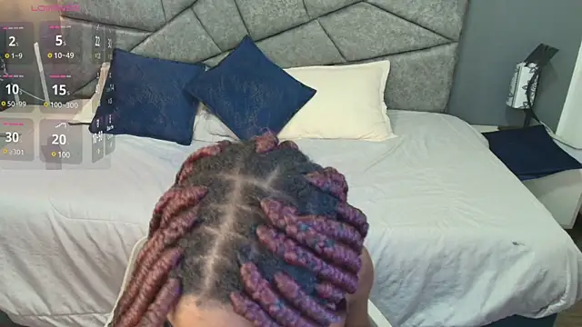 Snapshot of Raquel_jones chatting on 02-25-25, 01:20 Raquel jones online show from 02-25-25, 01:20